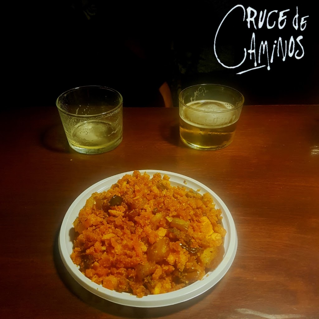 Cruce de Caminos — Comida y bebida