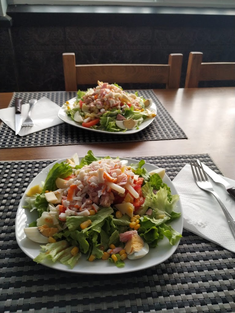 Bar La Cepa — Comida y bebida