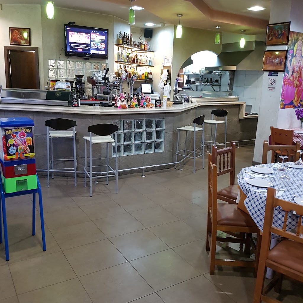Restaurante Khushi — Ambiente