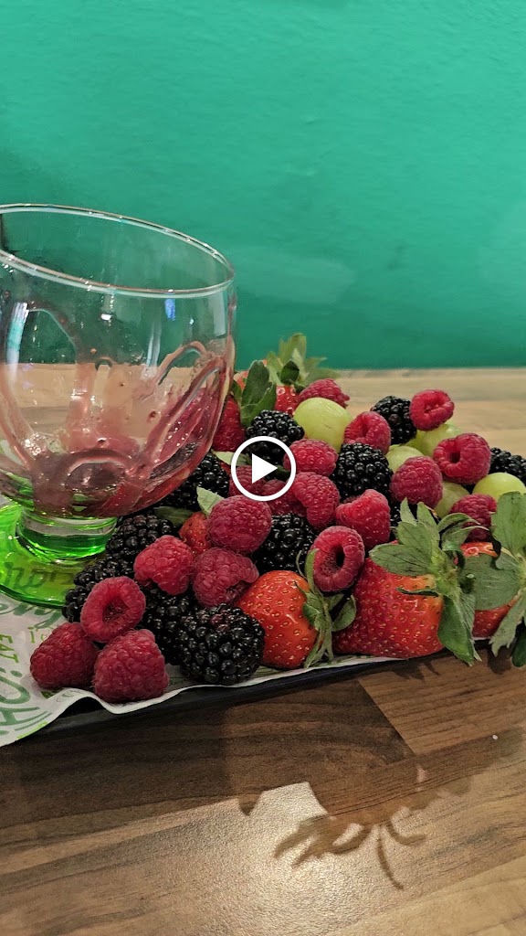 Chevere Bar Cafe — Videos