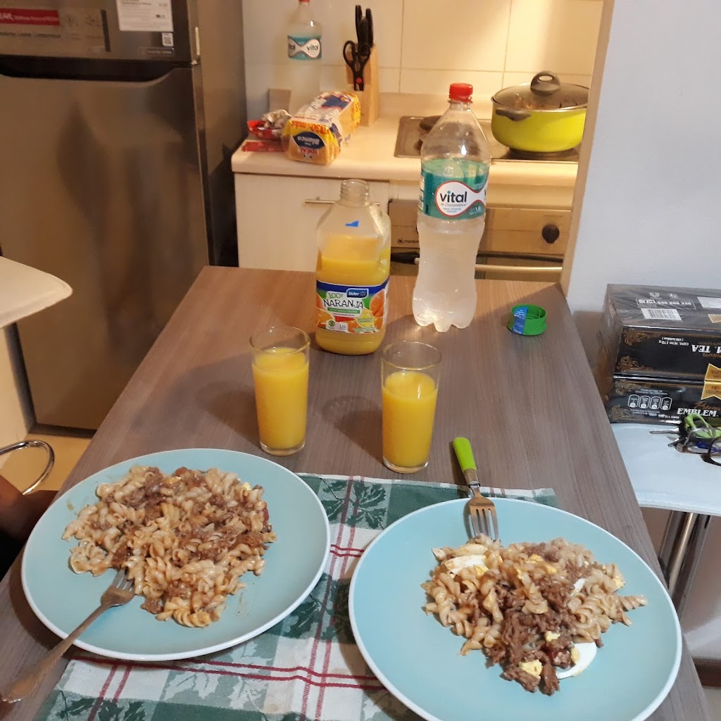 Comida y bebida