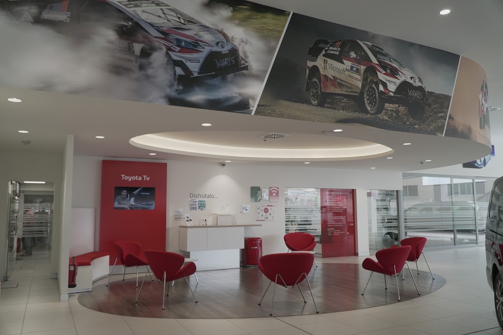 Taller Oficial TOYOTA - Breogan Motor — Interior