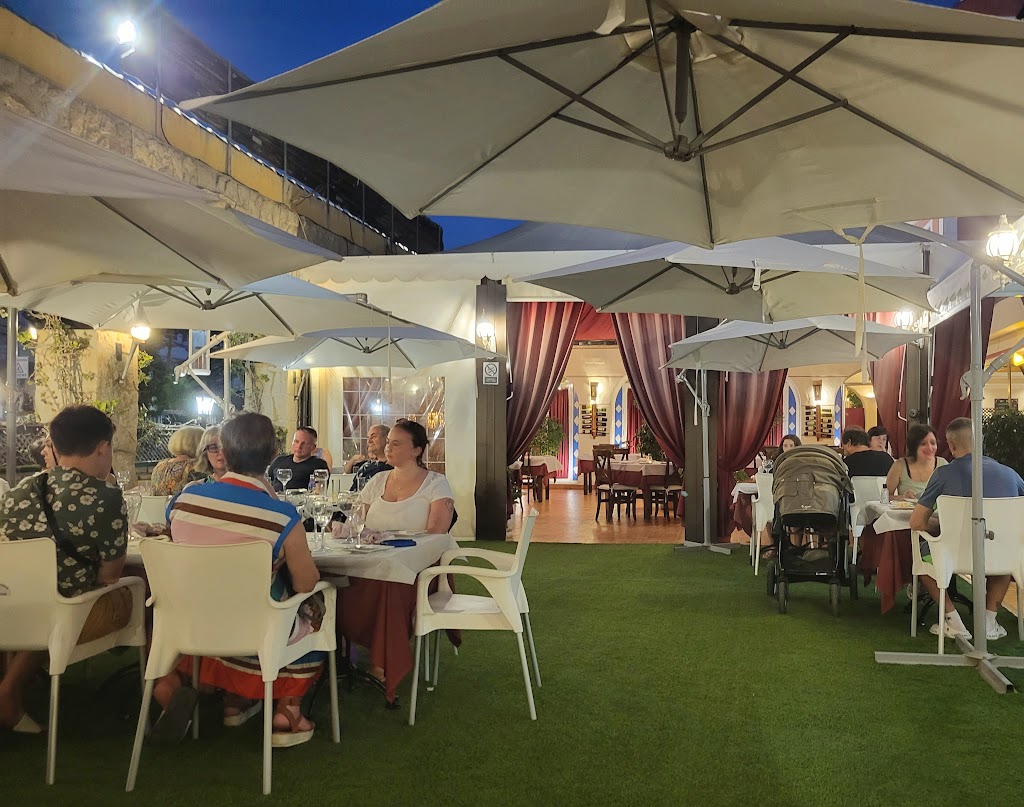 Braseria Iberica de Nerja — Ambiente