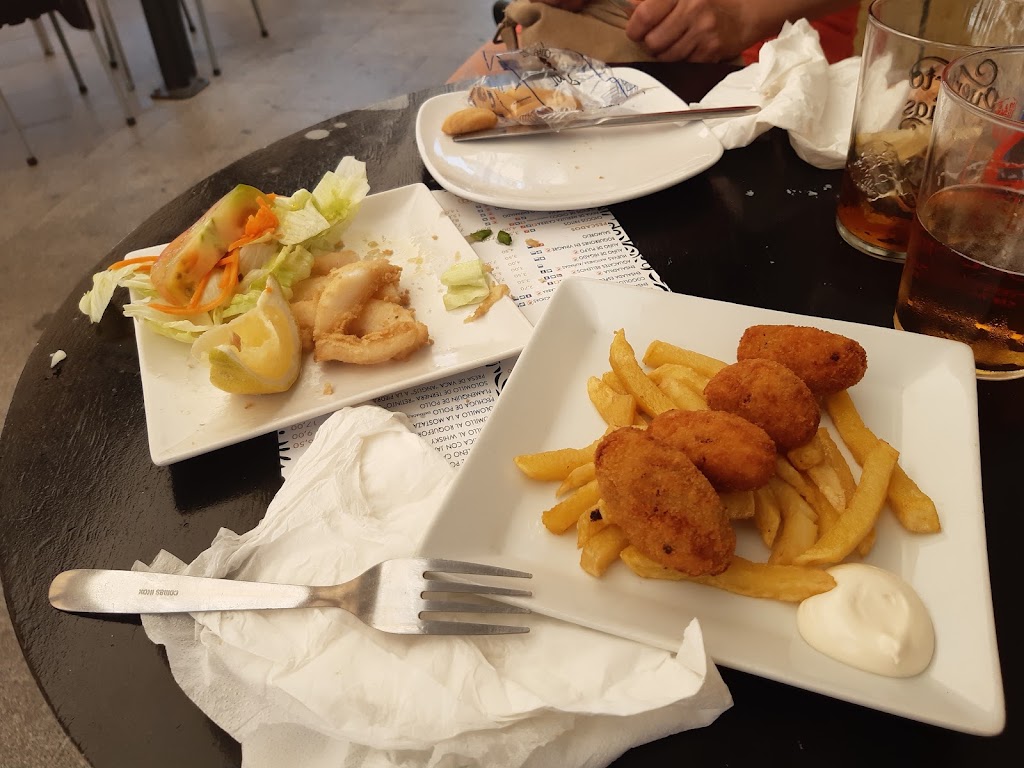 Bar restaurante Azahar — Comida y bebida