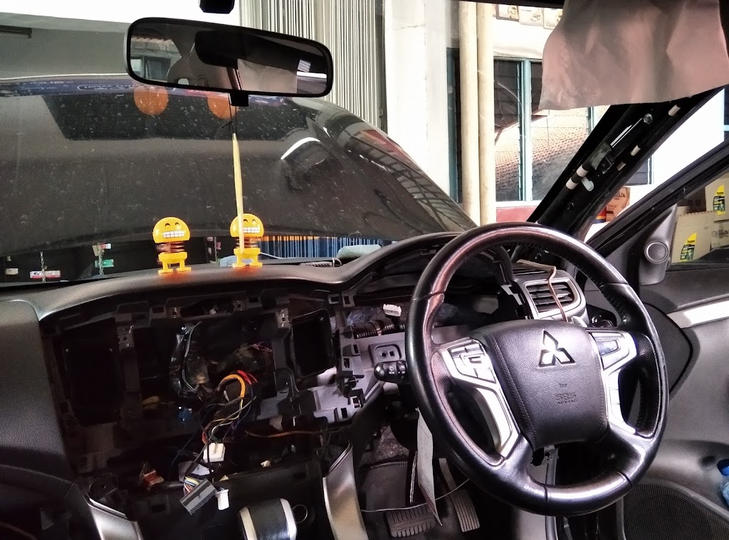 Bengkel panggilan mobil/truck