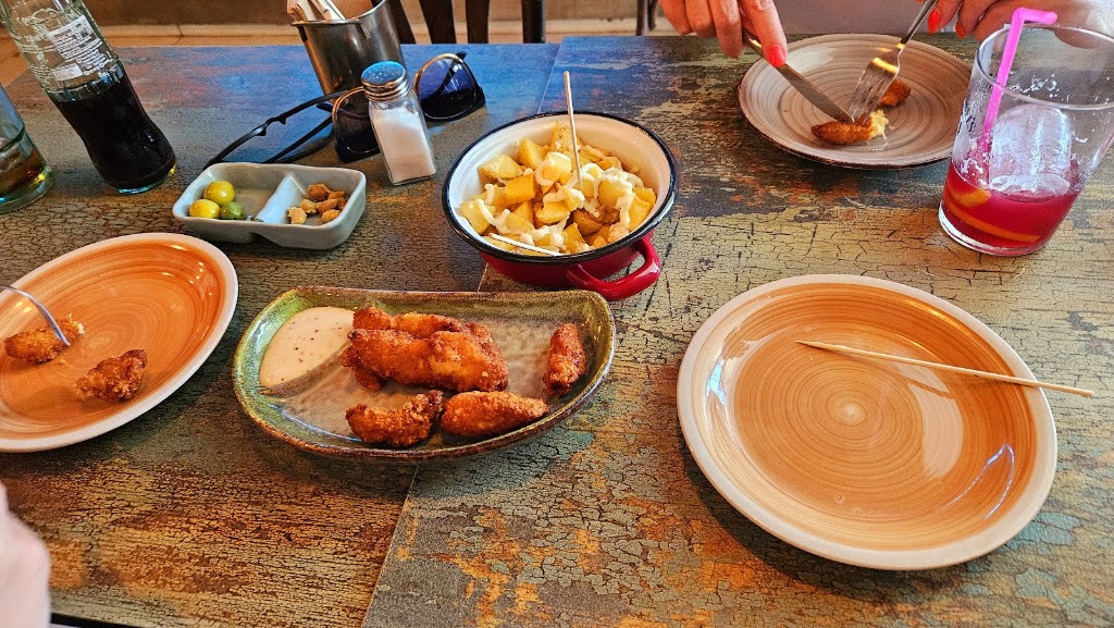 LA PIPARRA VERMUTERIA — Comida y bebida