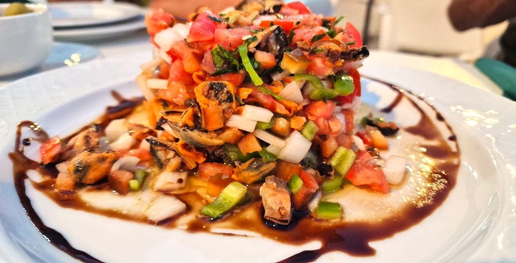 El Fogon de Rafael — Comida y bebida
