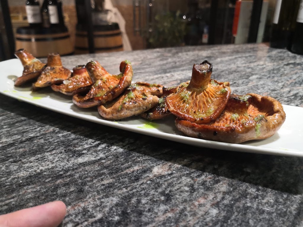 Va de Vins Restaurante — Comida y bebida
