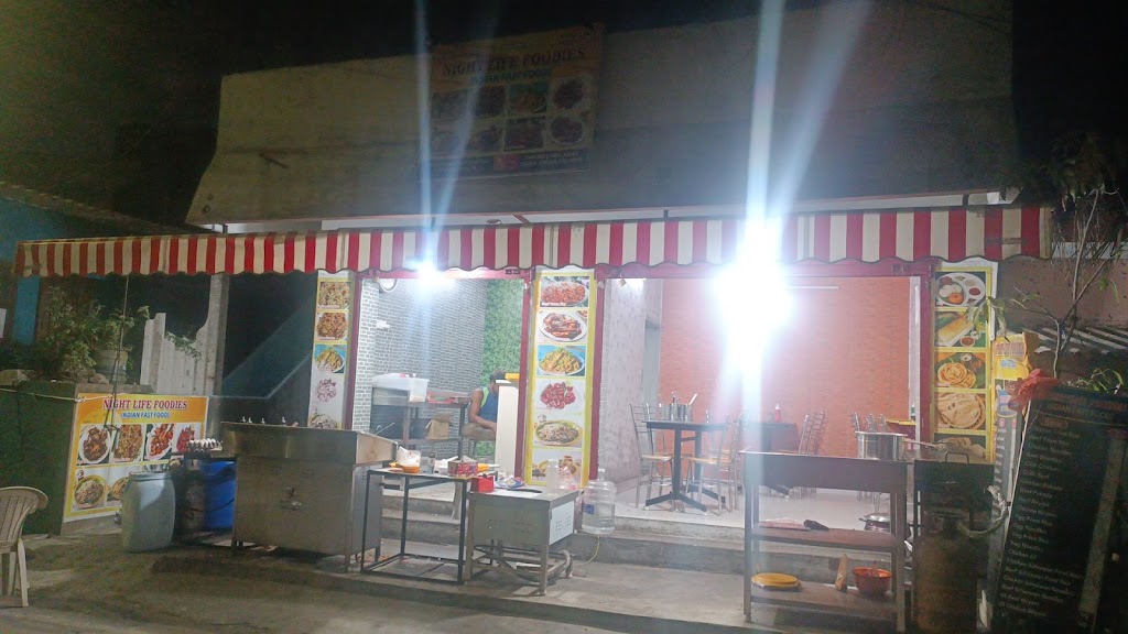 Night Life Foodies