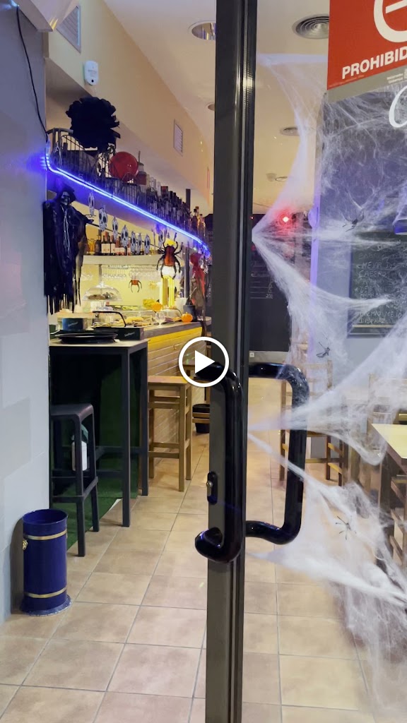 Cafe -Bar La Fragata — Ambiente