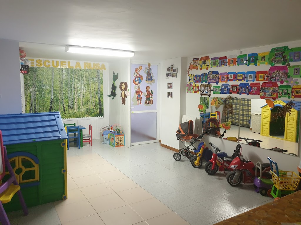 Escuela Rusa. Asociacion "VOSTOK"