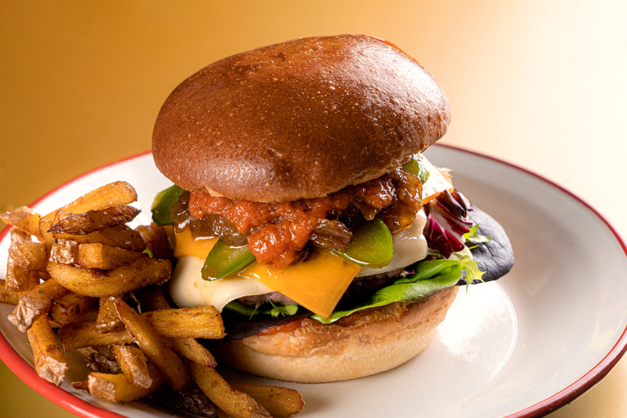 PEPITO BRAVO — Hamburguesa