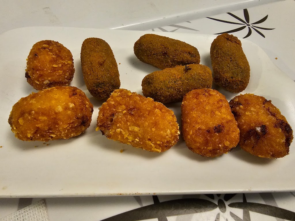 Tunel Tapas Vinoteca Finca do Parrulo — Croqueta