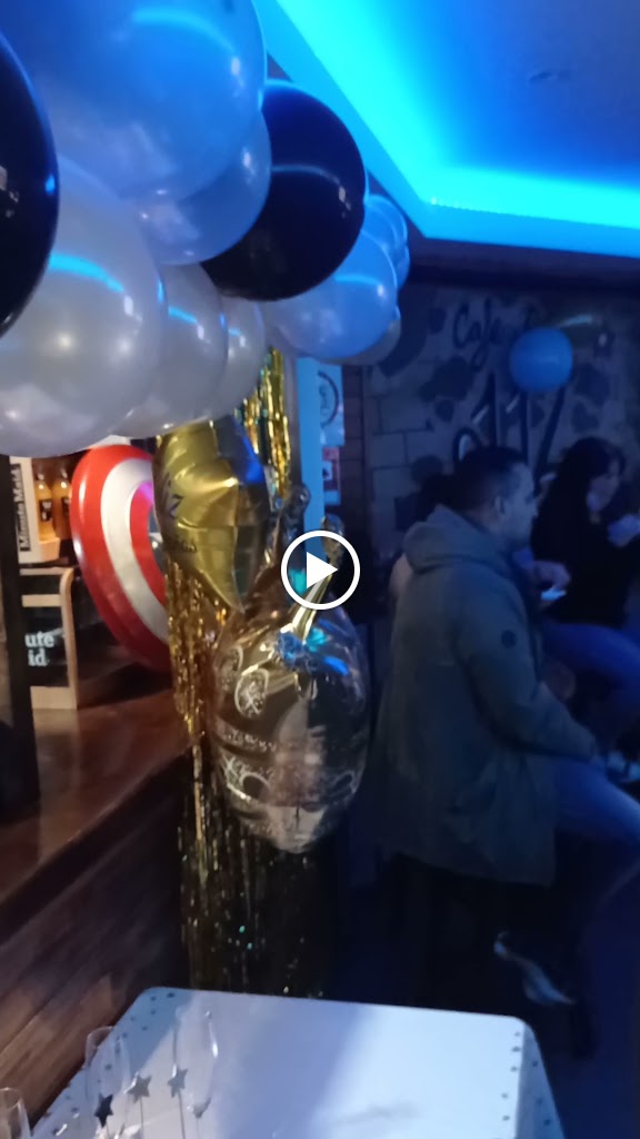 Cafe Bar 112 — Videos