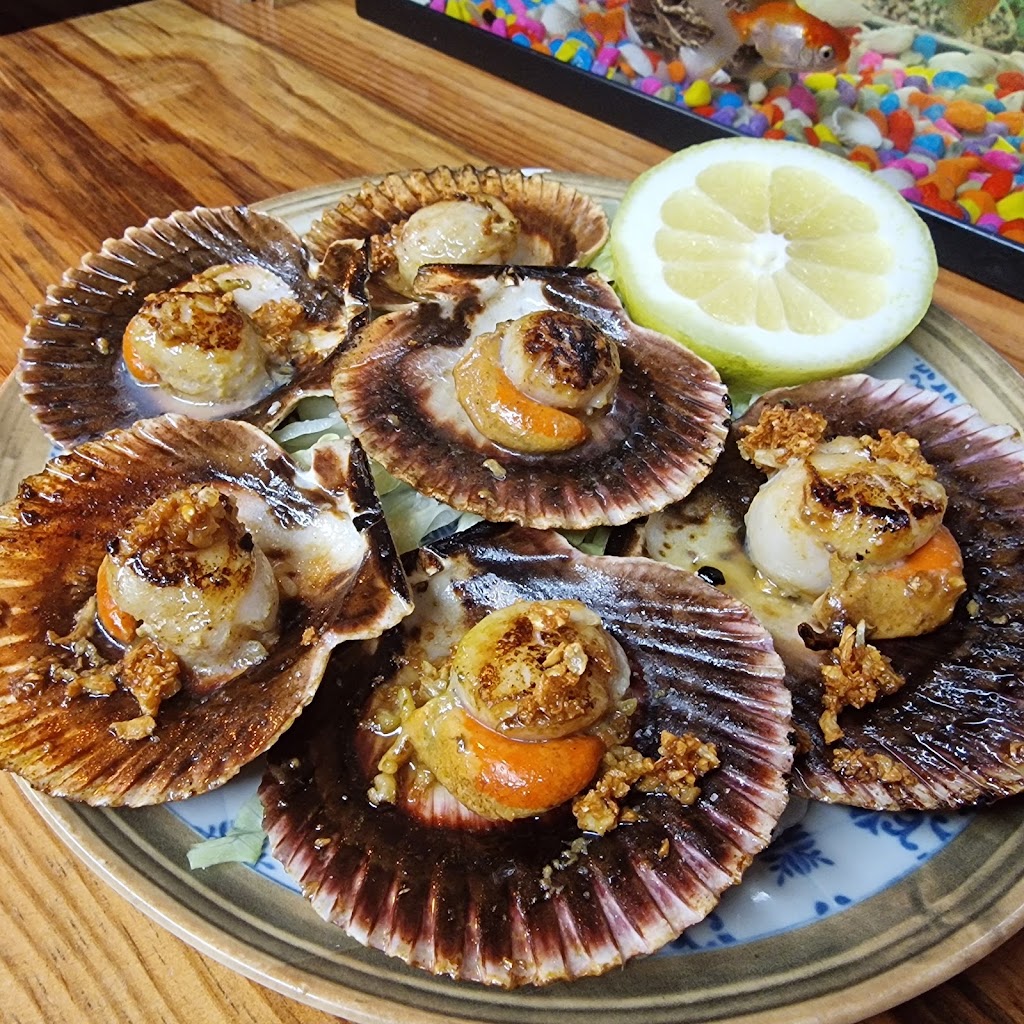 Bodega Alvarin — Comida y bebida