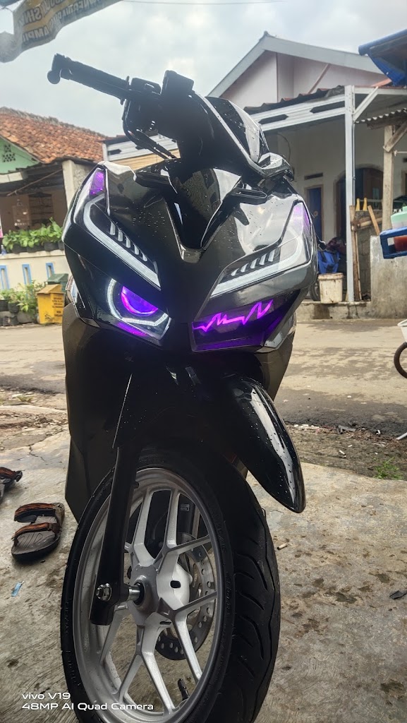 Owner Variasi Lampu