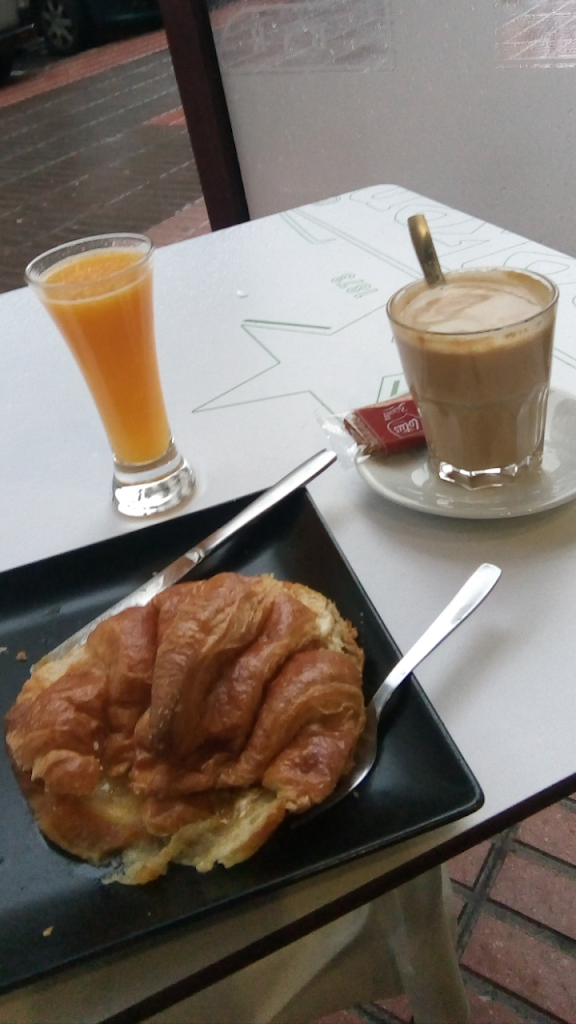 Salon de Juego Montecarlo — Cafe