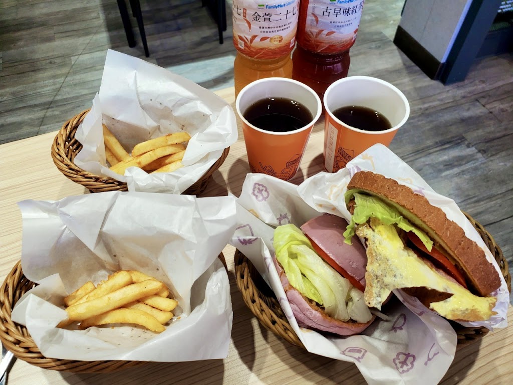 城市漢堡 早餐 早午餐 City Burger礁溪店 的照片