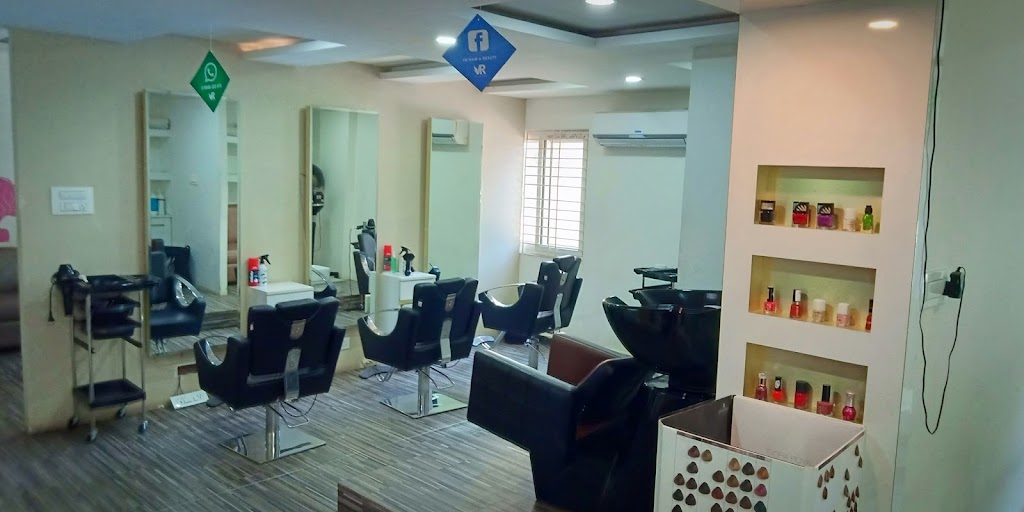 Vr Hair And Beauty Salon Home Services