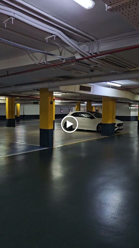 Parking CC Marina Banus