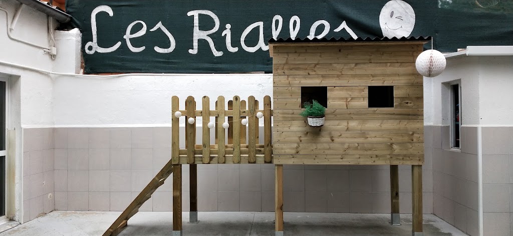 Llar d'infants Les Rialles — Del propietario