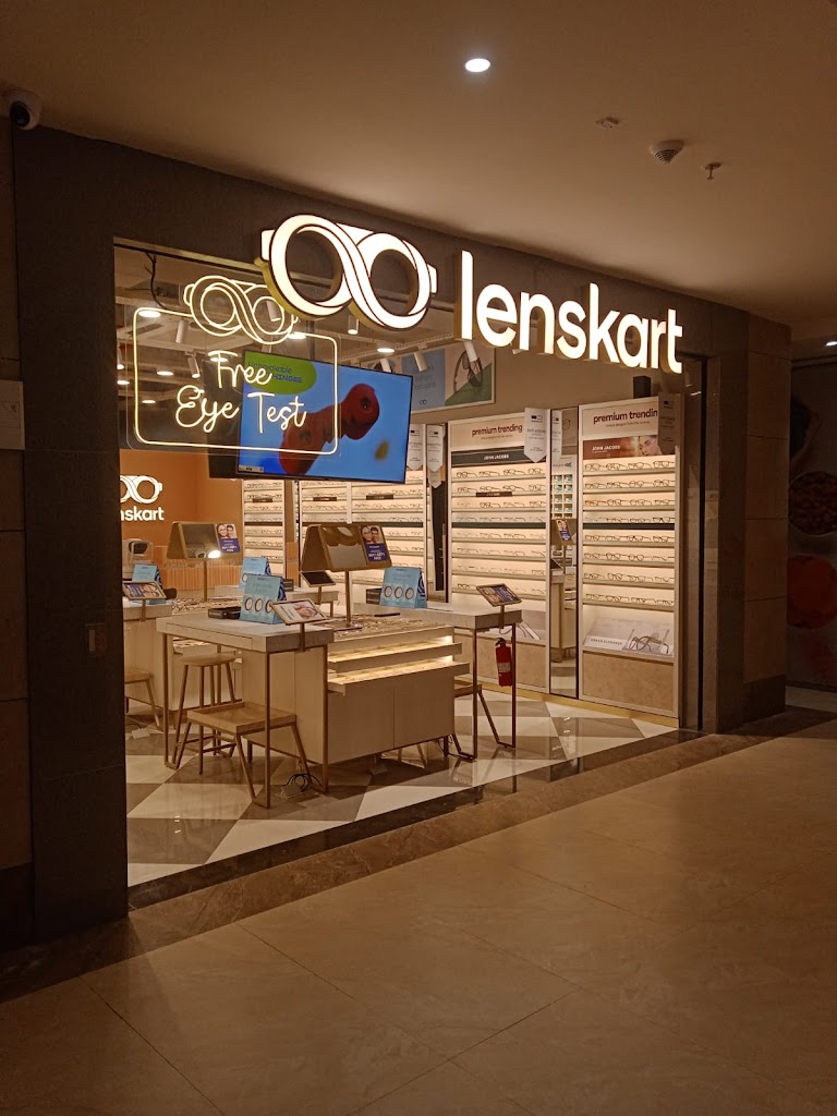 Lenskart Com At Prm Centre Point Mall Malda