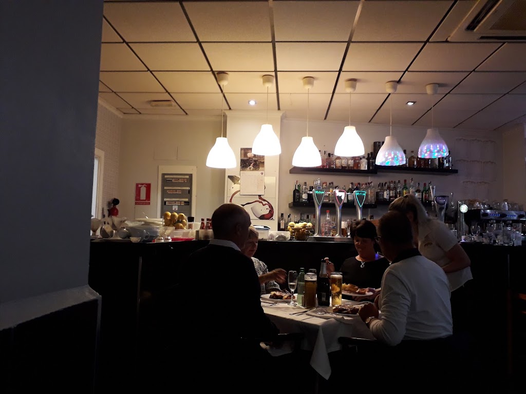 The Bridge Bar — Ambiente