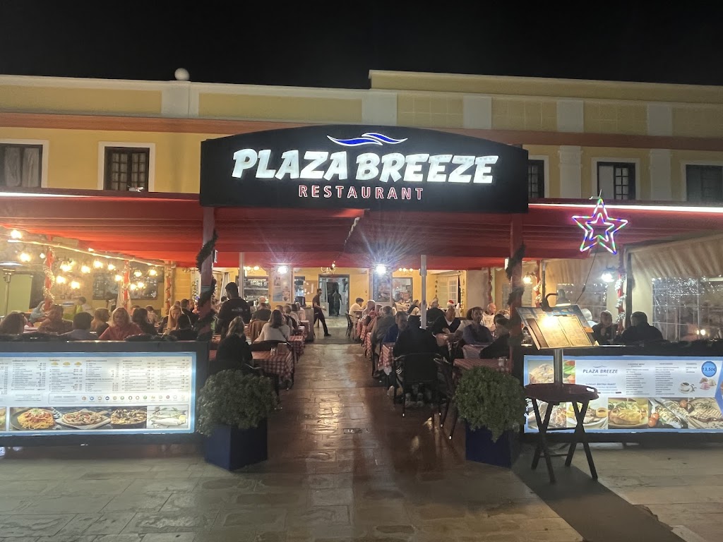 Plaza Breeze