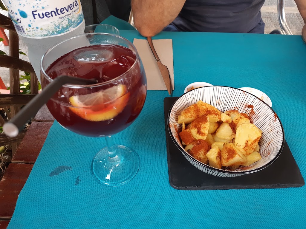 A LA BONA VIDA — Sangria