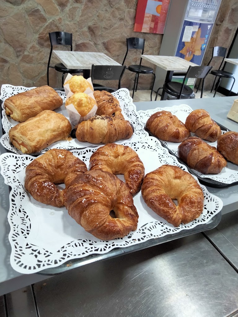 Cafeteria Manu — Comida y bebida