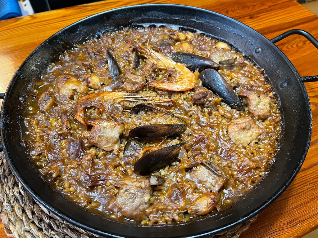 Restaurant la Carbonera — Paella