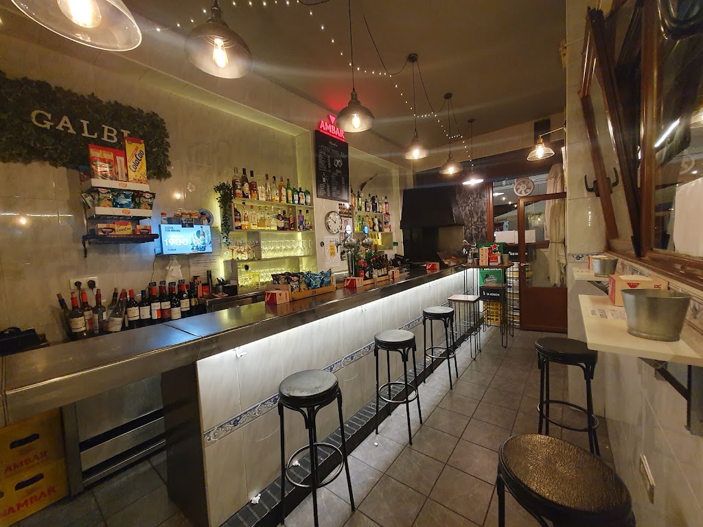 BAR GALBI (pintxos morunos) — Ambiente