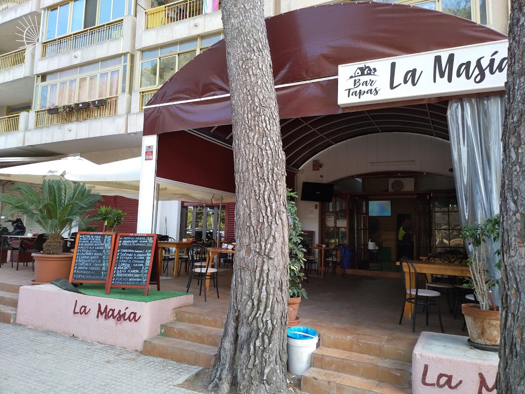 Bar La Masia calle Carles Buigas, 62