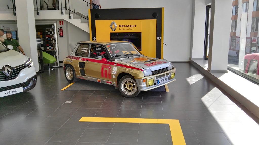 ... — Hatchback