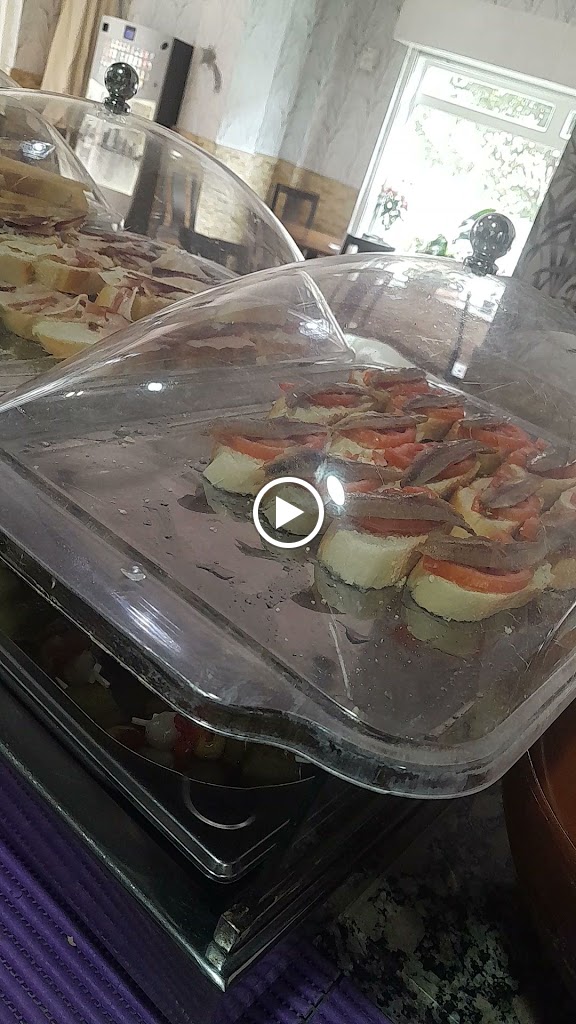 Bar Castilla's — Videos