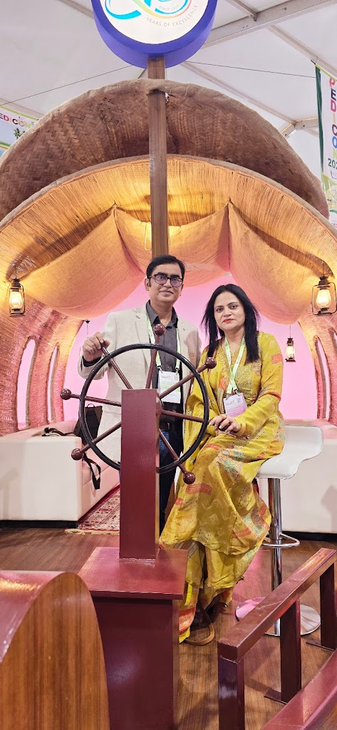 Dr. Pranjal Shri Hospital Dr Ravindra Dr Vinita