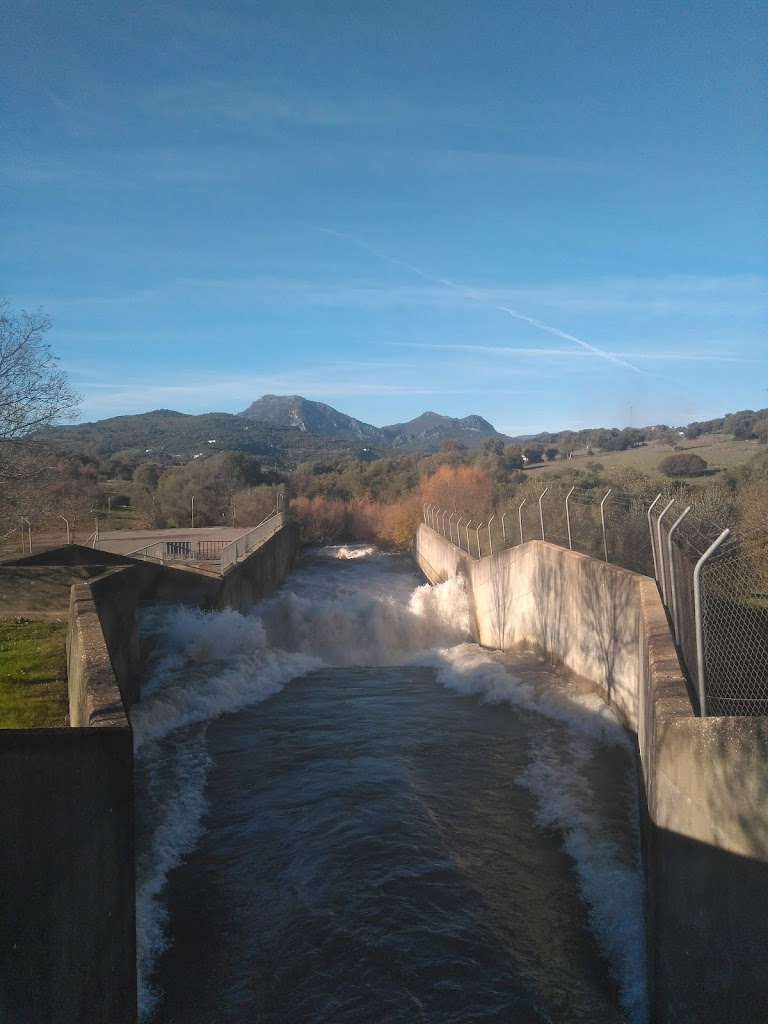 Area recreativa Garganta de Barrida y trasvase Guadiaro-Majaceite