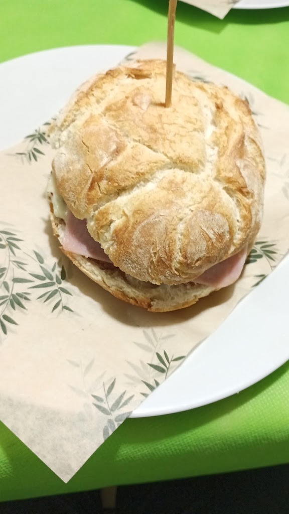 Cafeteria Maui — Comida y bebida