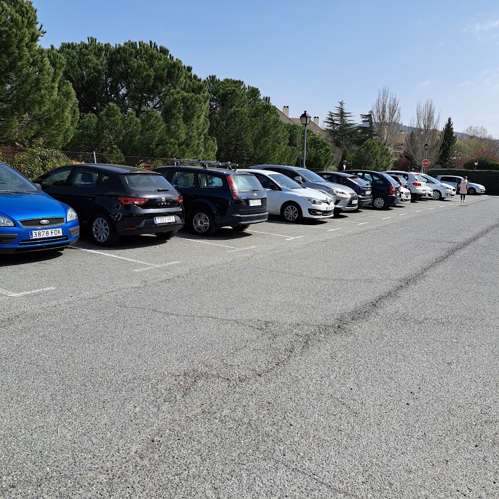 Aparcamiento de apoyo a hospital de Villalba