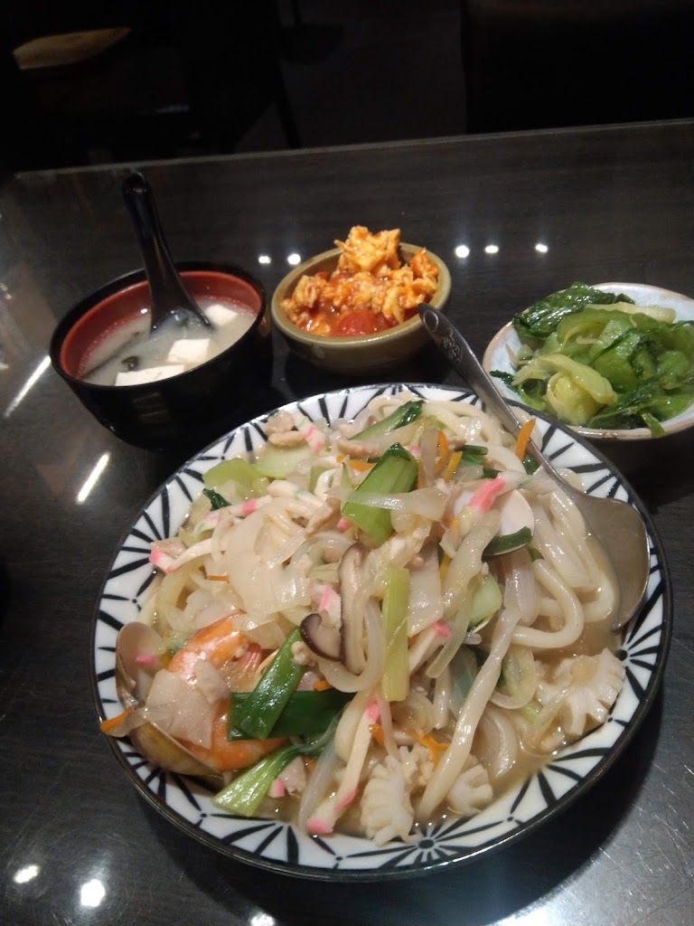 海福岡日本料理海鮮熱炒 的照片