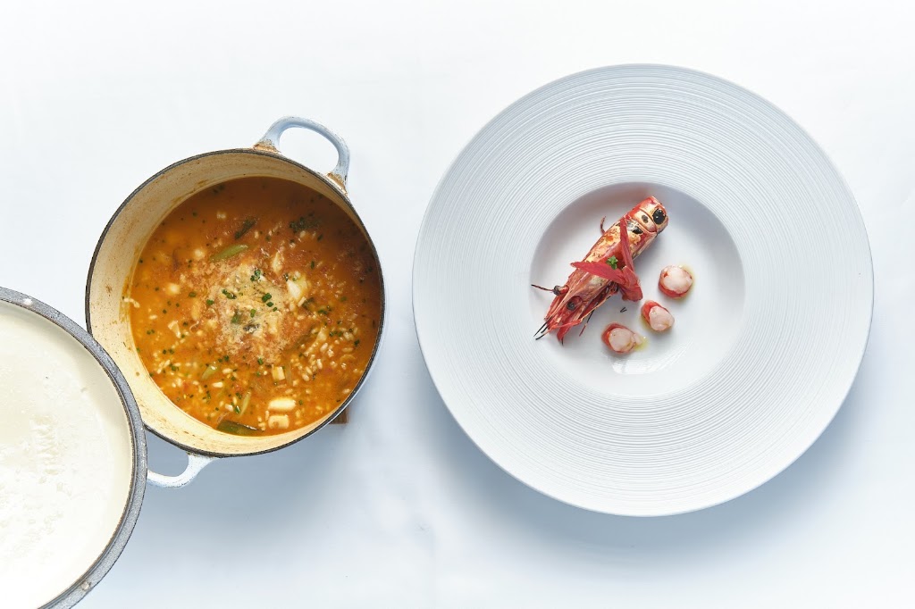 Abiss Restaurante — Comida y bebida