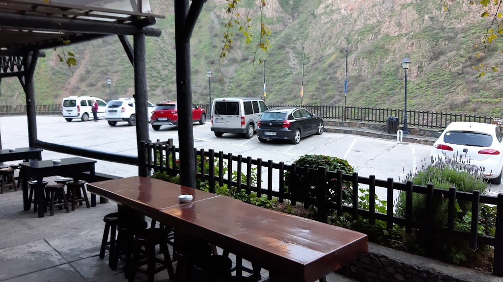 Restaurante Cueva Bartolo — Ambiente