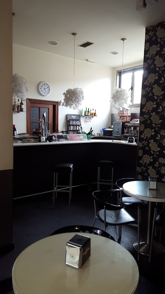 CAFE BAR ACHE — Ambiente
