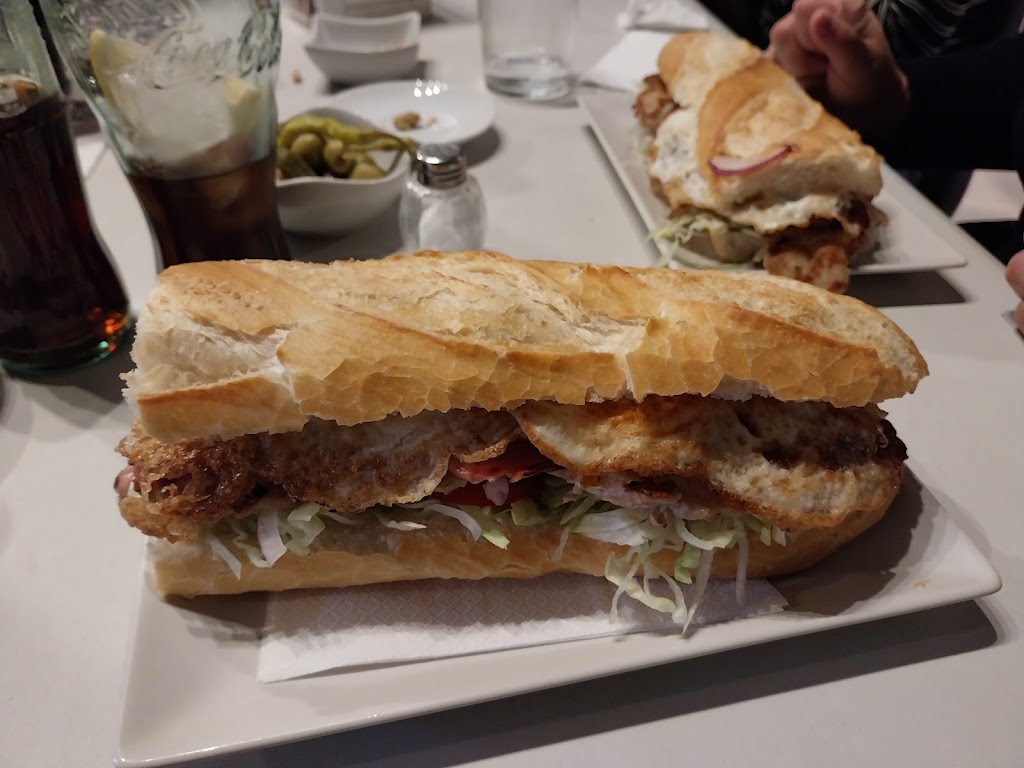 H&J — Sandwich de bistec