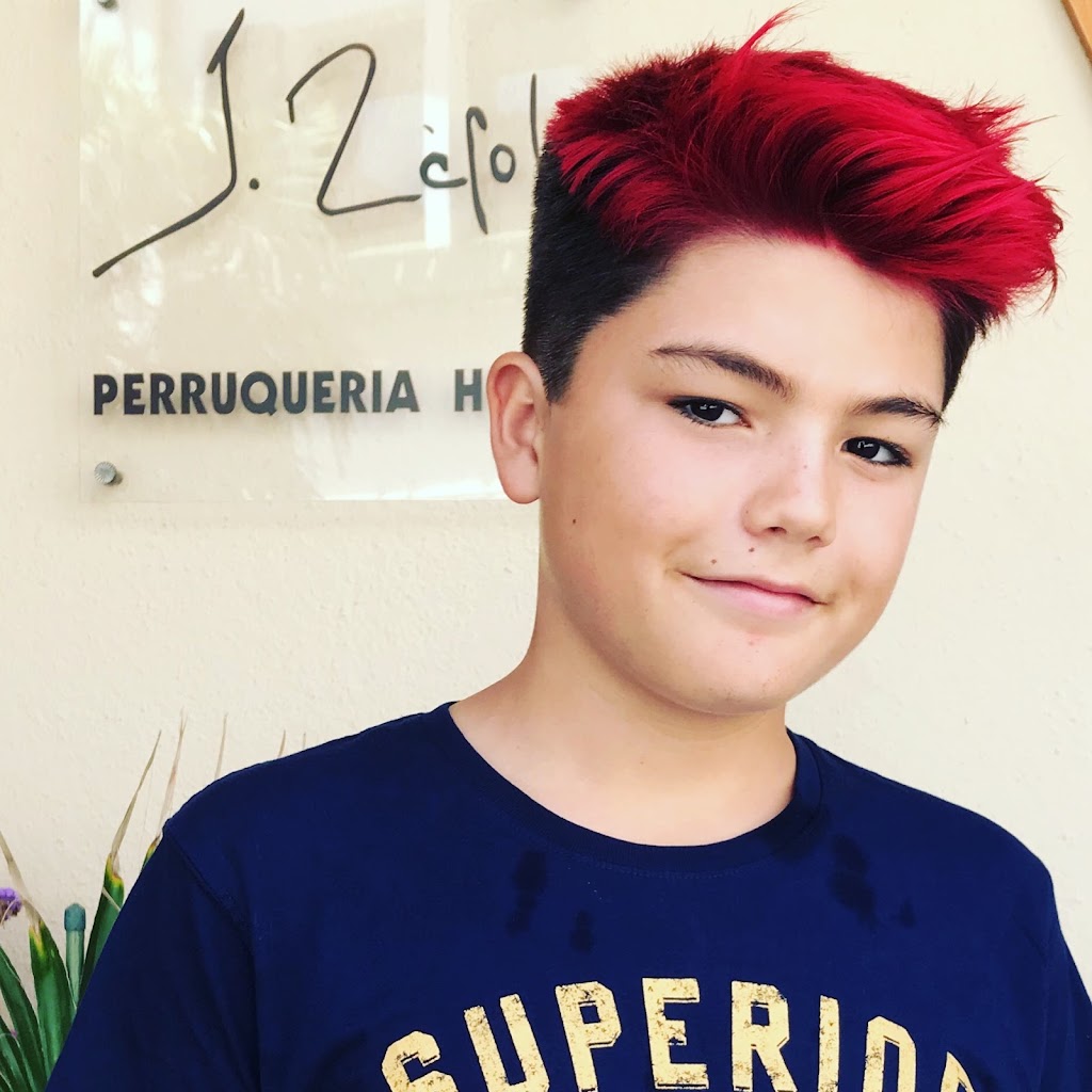 J. Rafols Perruquers | Peluqueria de hombre en El Vendrell — Peinado