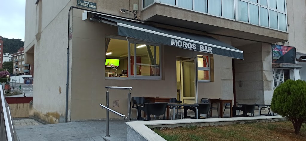 Moros Bar