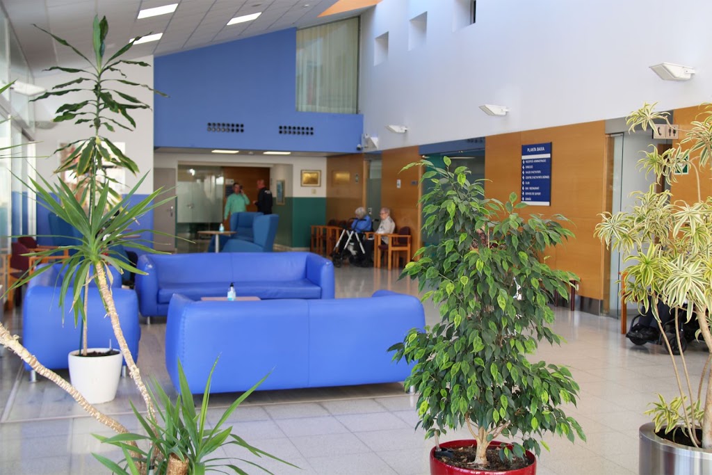 Sabadell Gent Gran Centre de Serveis — Del propietario