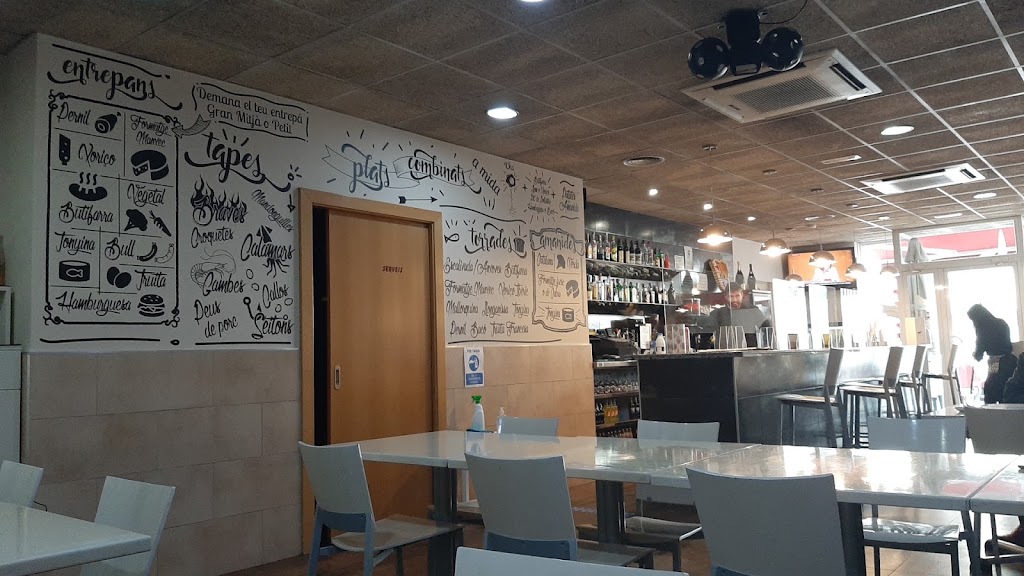 Restaurant Arpa Cafeteria — Ambiente