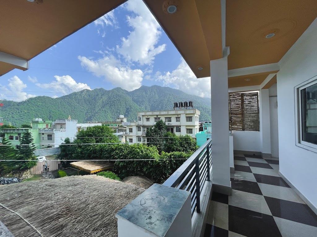 12 Monks Rishikesh Backpacker Hostel Music Events Cafe Private Rooms
