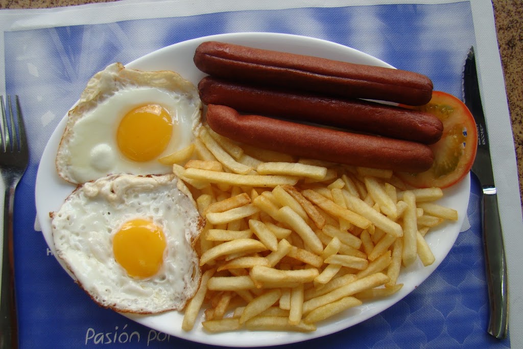 Cafeteria Arucas — Comida y bebida